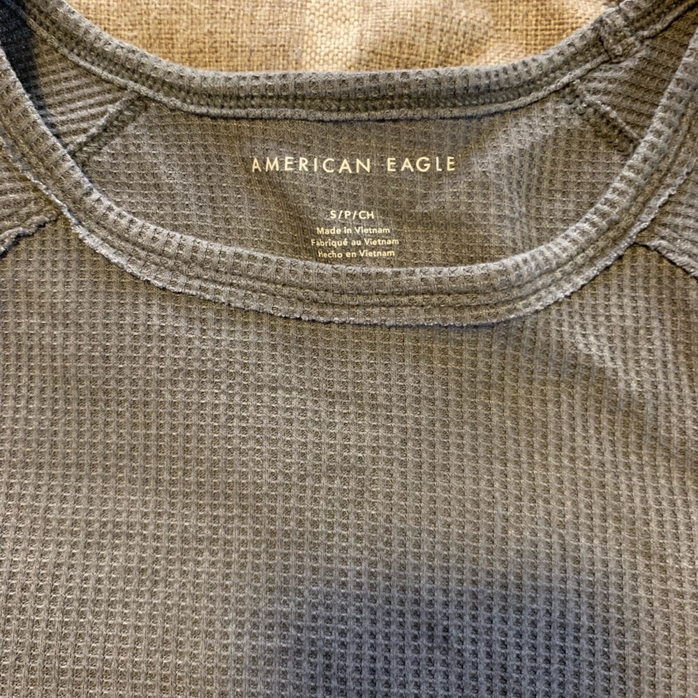 American Eagle grey waffle shirt. Size small